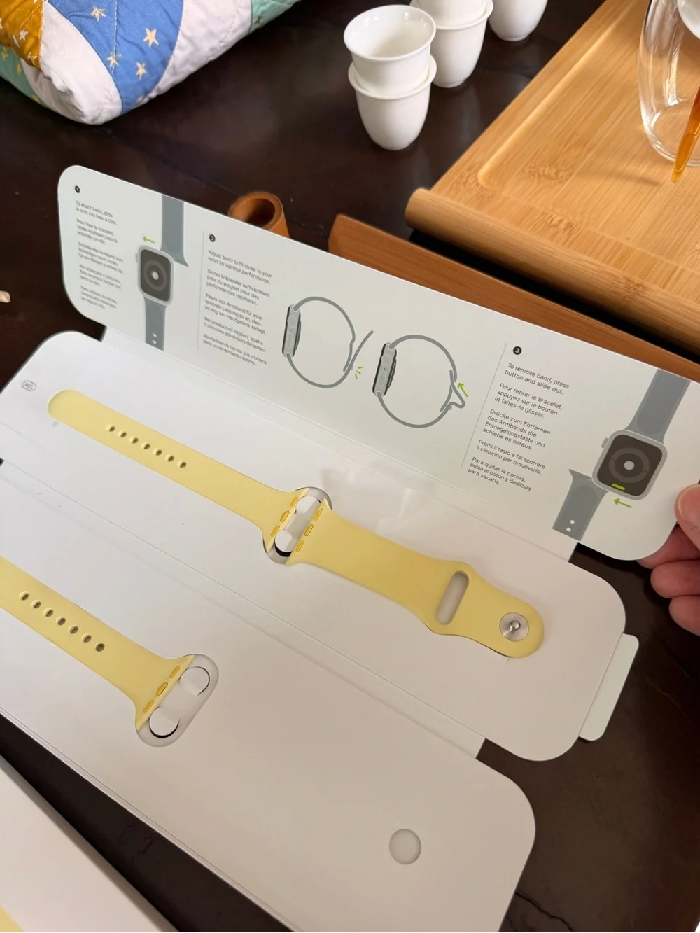 New Authentic Apple Watch 40mm Sport Band Lemon Cream W/Box